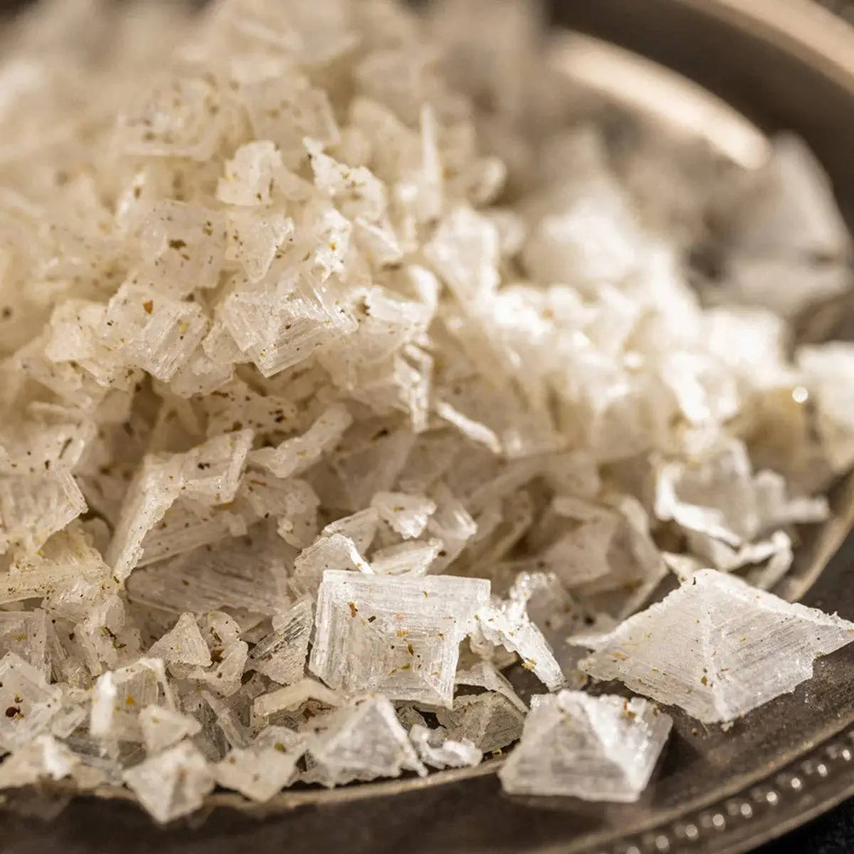 Meersalzflocken mit Knoblauch und Basilikum Salt Odyssey