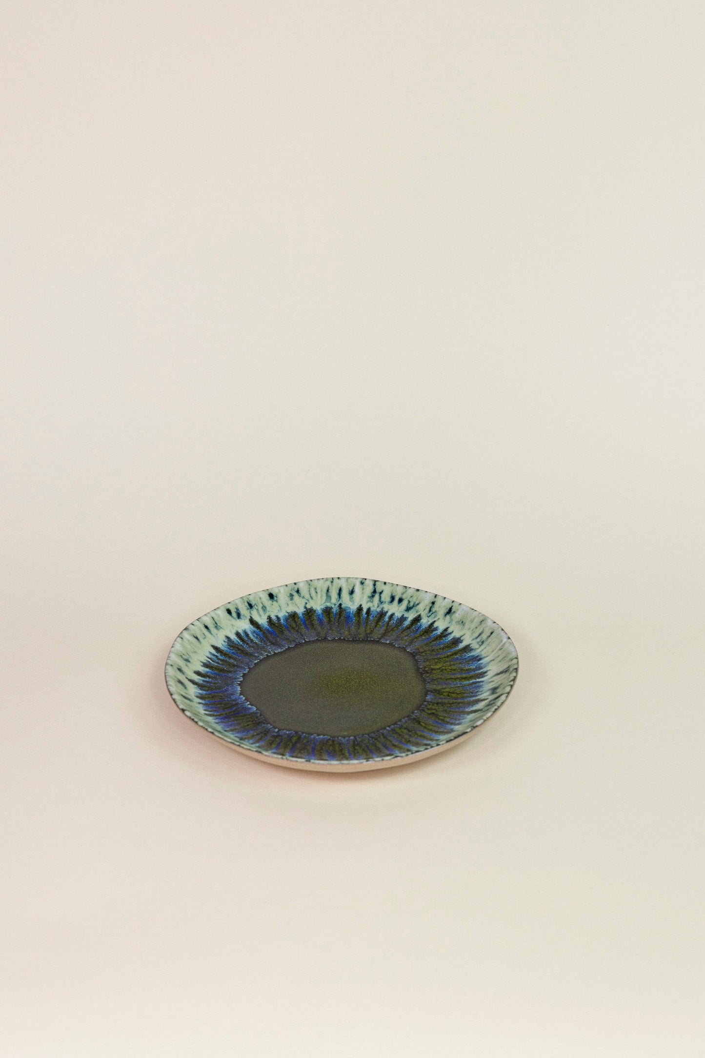 Small plate Azeitona grain by grain