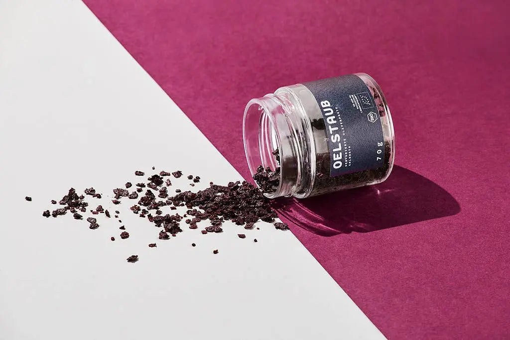 OELstaub Kalamata 70 g - Flocken aus Bio Oliven zum Würzen O.E.L. - Thalassa GmbH & Co. KG
