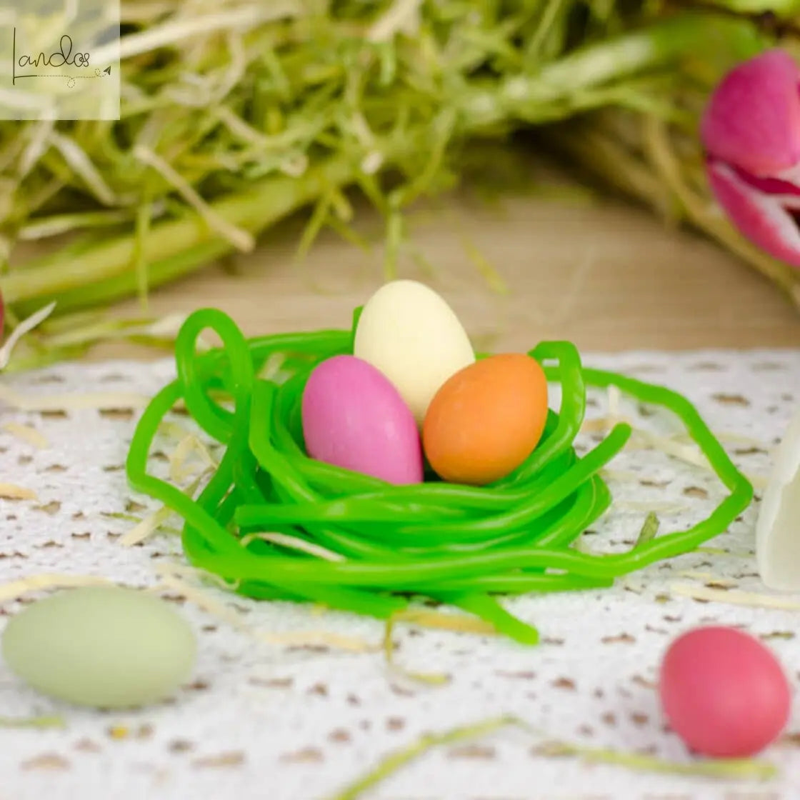 Naschbeutel Süsses Osternest mit Fruchtgummi und Mandeln Der Zuckerbäcker